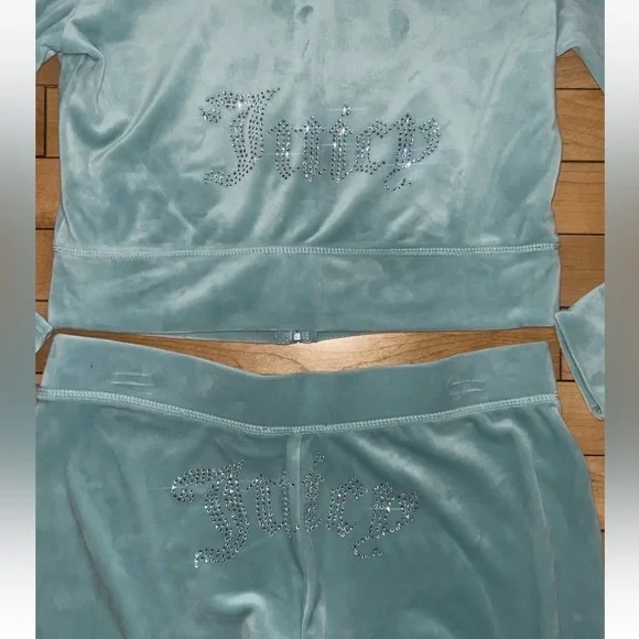 NEW! NWT JUICY COUTURE Velour OG Bling Tracksuit Set in Pastel Turquoise Size M - Picture 4 of 6